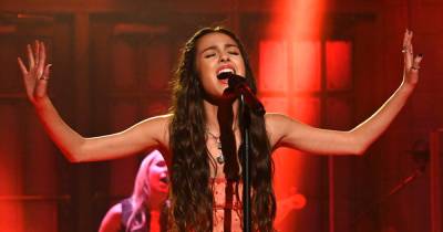 Olivia Rodrigo Stuns Fans With ‘Emotional’ ‘Saturday Night Live’ Debut, Teases New ‘Sour’ Album - www.usmagazine.com