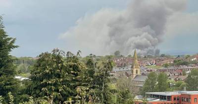 Fire crews tackle blaze at derelict building in Oldham - www.manchestereveningnews.co.uk - Manchester - county Oldham