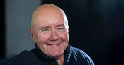 Irvine Welsh's delight as he get royalties from stolen copies of Trainspotting - www.dailyrecord.co.uk - Scotland