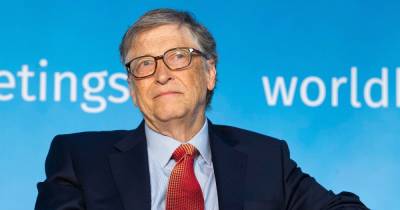 Bill Gates Accused of Stepping Down From Microsoft Board Over Affair With Employee - www.usmagazine.com