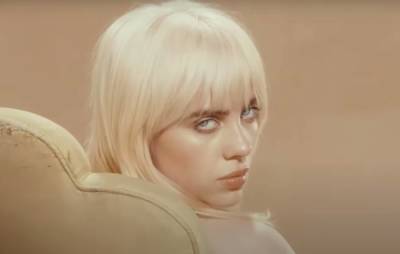 Billie Eilish dyed her hair blonde because of a fan’s photo edit - www.nme.com