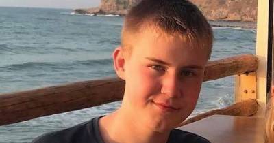 'He was a ray of sunshine' - Tributes paid to boy, 17, who died after falling onto M60 - www.manchestereveningnews.co.uk