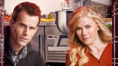 Alison Sweeney and Cameron Mathison Reunite for New Hannah Swensen Mystery at Hallmark (Exclusive) - www.etonline.com - city Kingston