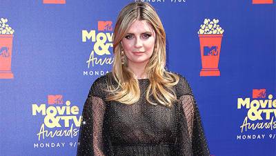 Mischa Barton Claims Feeling ‘Unprotected’ ‘Bullying From Men’ Led To Her Exit From ‘The O.C.’ - hollywoodlife.com
