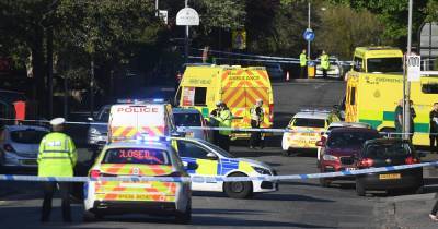 Man dies after being hit by car near Fairfield General Hospital in Bury - www.manchestereveningnews.co.uk