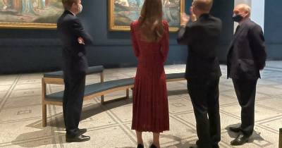 Kate Middleton leads the way with V&A visit as museum doors reopen after Covid closure - www.ok.co.uk