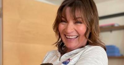 Lorraine Kelly shares adorable footage of new 'grandpuppy' getting her first bath - www.dailyrecord.co.uk - Scotland
