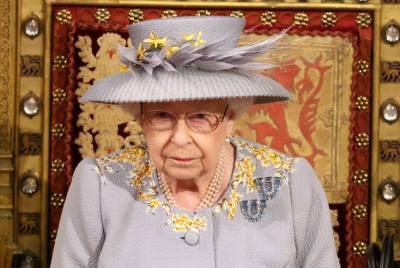 The Queen Left Heartbroken After Dorgi Puppy Fergus Dies - etcanada.com - Canada