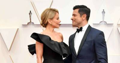 Kelly Ripa and Mark Consuelos celebrate 25th anniversary with never-before-seen photos - www.msn.com