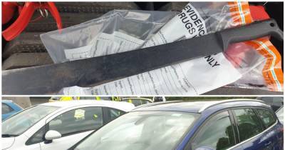 Cops share picture of huge machete inside 'suspicious' car - two men have been arrested - www.manchestereveningnews.co.uk - Manchester