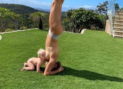 Olympian Torah Bright hits back at criticism over headstand breastfeeding picture - evoke.ie - Australia