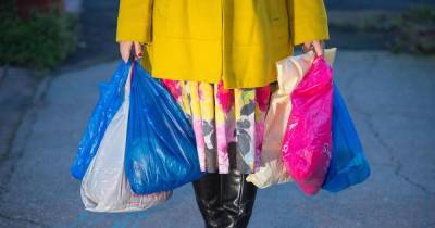 New charge for single-use plastic bags comes into effect in England - www.manchestereveningnews.co.uk