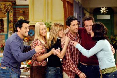 Lisa Kudrow on the ‘Friends’ reunion and which guest star shocked her - nypost.com