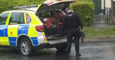 Teenager arrested on suspicion of firearms offences after armed police storm house in Wythenshawe - www.manchestereveningnews.co.uk