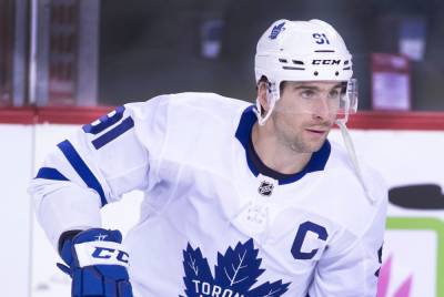 Maple Leafs GM Kyle Dubas Slams ‘Toronto Sun’ For ‘Disgusting’ Cover Featuring Bloodied John Tavares - etcanada.com