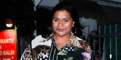 Mindy Kaling Squashes Speculation She's Engaged After Diamond Ring on Left Ring Finger - www.justjared.com - Santa Monica