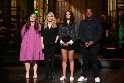 ‘Saturday Night Live’ Opens With Tears And Laughs As Castmembers Reflect On The Past Year - etcanada.com