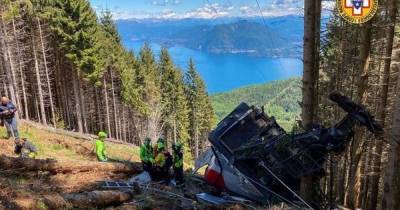 Thirteen dead and two children critical as Italian mountain cable car plunges to ground - www.manchestereveningnews.co.uk - Italy