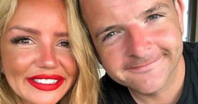 'Chuffed' Kevin Bridges confirms he and wife Kerry having baby boy as couple enjoy meal out with friends - www.dailyrecord.co.uk