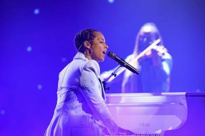 Michelle Obama salutes Alicia Keys at Billboard Music Awards 2021 - nypost.com - Las Vegas
