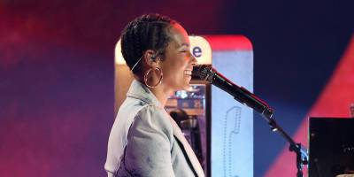 Alicia Keys Delivers An Amazing Medley Performance at BBMAs 2021! - www.justjared.com - Los Angeles