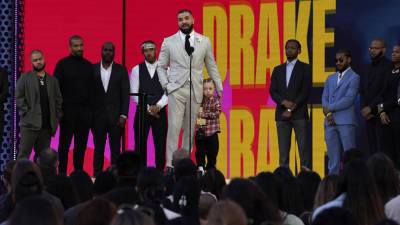 Watch Drake’s Son Adonis Join Him Onstage to Accept Billboard Artist of the Decade Awards - variety.com - Los Angeles