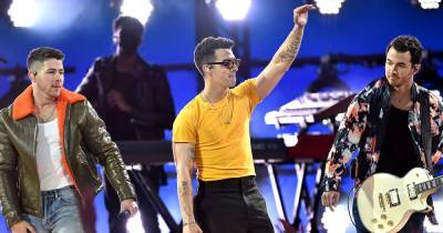 The Jonas Brothers Sing a Medley of Their Biggest Hits at the 2021 Billboard Music Awards - www.usmagazine.com - Los Angeles