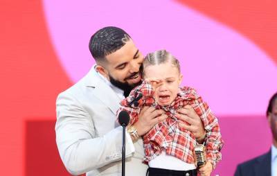 Drake’s son joins rapper during acceptance speech for Artist of the Decade at Billboard Music Awards - www.nme.com