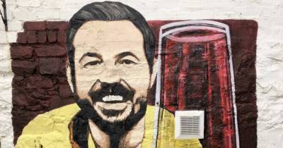 Line of Duty's Martin Compston 'chuffed' after huge mural of his face appears on Greenock pub wall - www.dailyrecord.co.uk - Scotland - city Inverclyde