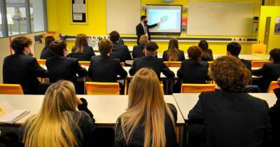 Government considering 8am to 6pm school day as part of Covid recovery plan - www.manchestereveningnews.co.uk - Manchester