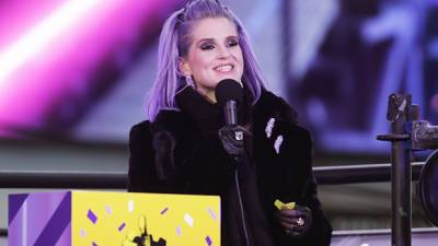 Kelly Osbourne Claps Back At Rumors She Had Plastic Surgery After Fans Claim She’s Unrecognizable - hollywoodlife.com