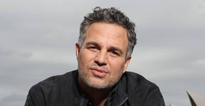 Mark Ruffalo Apologizes for Posts About Israel - www.justjared.com - Israel
