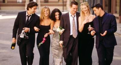 Have any of the Friends cast members hooked up with each other? Matthew Perry and David Schwimmer REVEAL - www.pinkvilla.com