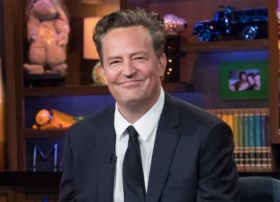Mystery behind Matthew Perry’s worrying slurred speech during reunion is explained - evoke.ie
