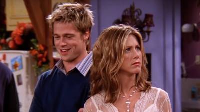 'Friends' Reunion: Jennifer Aniston Looks Back at Brad Pitt's Guest Appearance - www.etonline.com