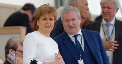 Ian Blackford defends Nicola Sturgeon after Dominic Cummings accused her of undermining four-nation covid approach - www.dailyrecord.co.uk - Britain