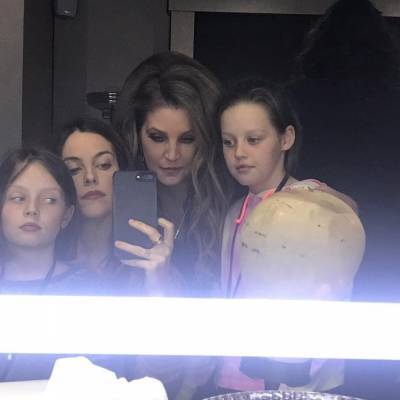 Lisa Marie Presley Officially Divorced From Michael Lockwood - www.hollywoodnewsdaily.com