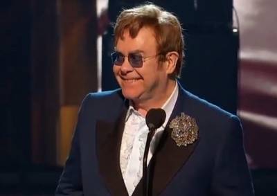 Elton John Accepts iHeartRadio Icon Award, Honoured By Demi Lovato, Chris Martin, H.E.R. & More - etcanada.com