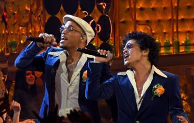 Watch Bruno Mars and Anderson .Paak bring Silk Sonic to the iHeartRadio Music Awards - www.nme.com - Los Angeles