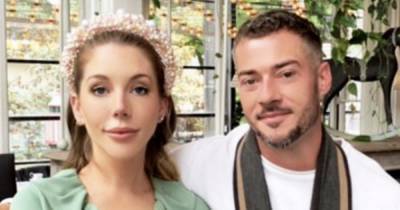 Pregnant Katherine Ryan’s husband shares beautiful snap of her bare baby bump - www.ok.co.uk