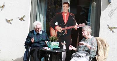 Elvis has left the building - but not before giving out plenty of hugs at Lanarkshire care home - www.dailyrecord.co.uk - county Kent