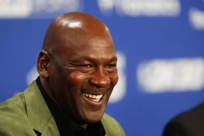 Michael Jordan Donates $1M To Morehouse Journalism, Sports - etcanada.com - Atlanta - Jordan