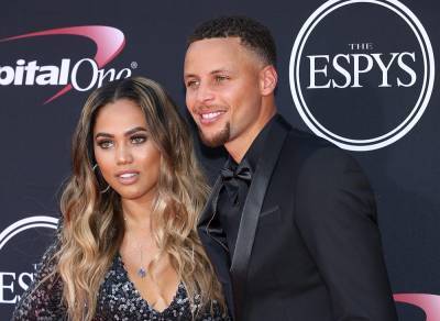 Stephen & Ayesha Curry Share Snaps From Stunning Beach Vacation: ‘Bliss’ - etcanada.com