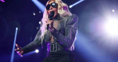 Mary J. Blige inducted into Apollo Theater's Hall of Fame - www.msn.com