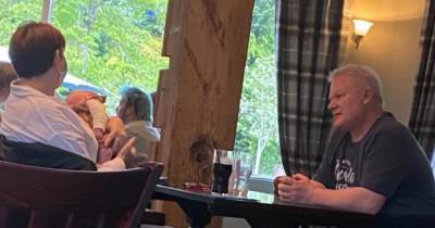 Scots mum stunned as kindhearted stranger holds ‘screaming’ baby so she can eat meal - www.dailyrecord.co.uk - Scotland - county Livingston