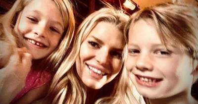 Jessica Simpson's daughter almost towers over her mother in gorgeous new family photo - www.msn.com