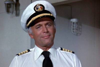 ‘The Love Boat’ captain Gavin MacLeod dead at 90 - nypost.com