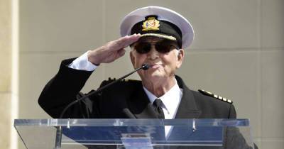 Love Boat star Gavin MacLeod dies aged 90 - www.msn.com - USA