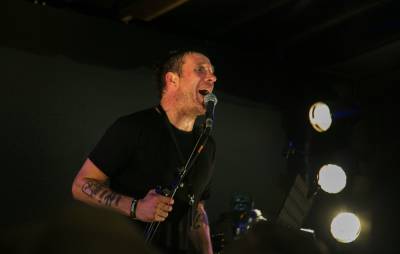 Sleaford Mods offer £5 gig tickets to fans who are “struggling financially” - www.nme.com - Britain