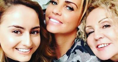 Katie Price says she's 'so proud' of sister Sophie as she welcomes first child - www.ok.co.uk